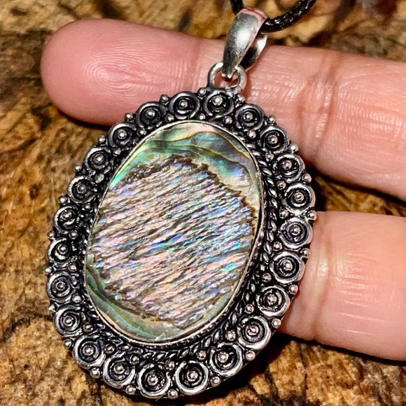 Abalone Shell Pendant 2 1/4” - Picture 1 of 11